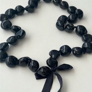 Elegant Black Beaded Necklace